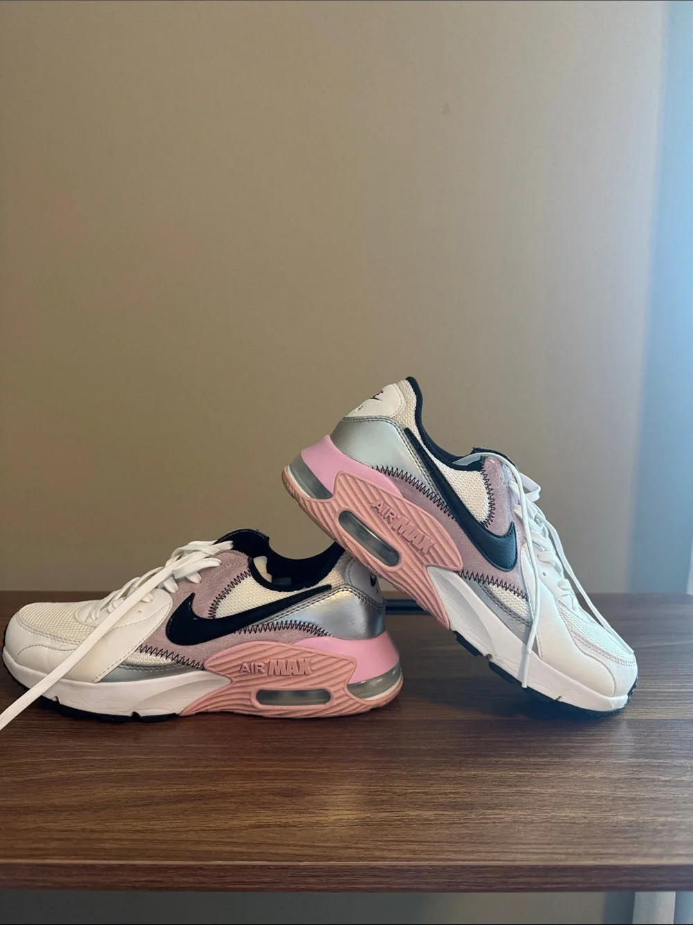 Nike Wmns 8.5 Air Max Excee White Light Arctic Pink - Picture 2 of 7